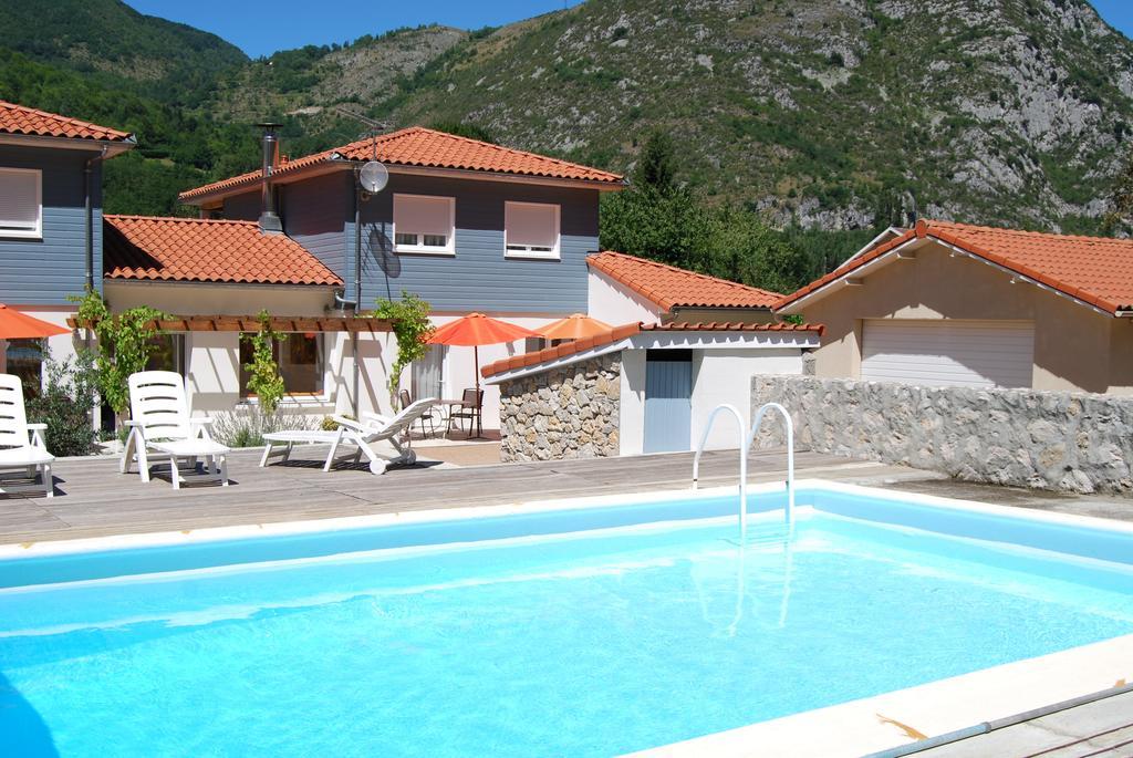 Les Terrasses De Castelmerle Niaux Zimmer foto